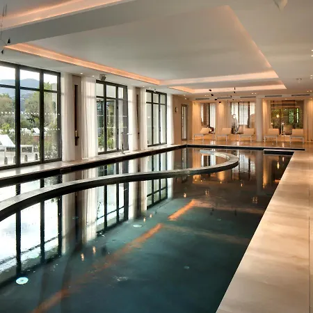 Domaine Du Mas De Pierre Hotel 5*