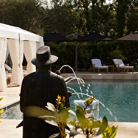 Domaine Du Mas De Pierre Hotel 5*